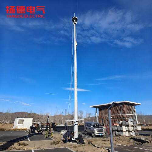 供应30米广场服务区港口油田厂区升降式爬梯热镀锌处理杆灯