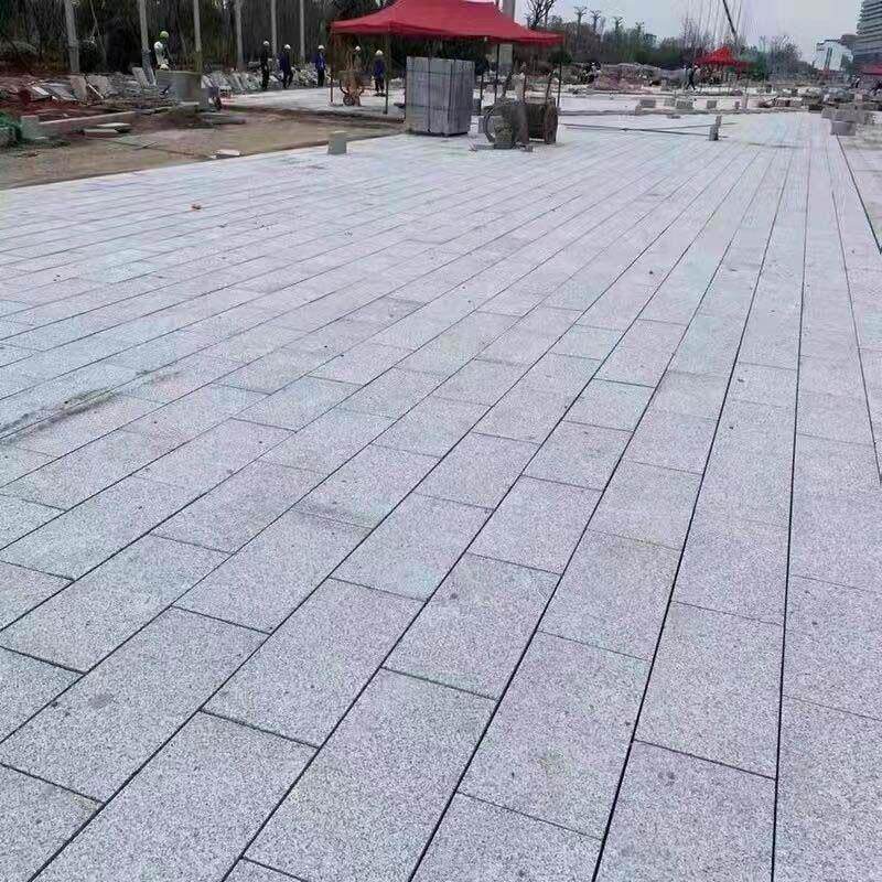 辽宁中山花岗岩芝麻白抛光火烧板地铺石地砖路荔枝面沿石路麻石