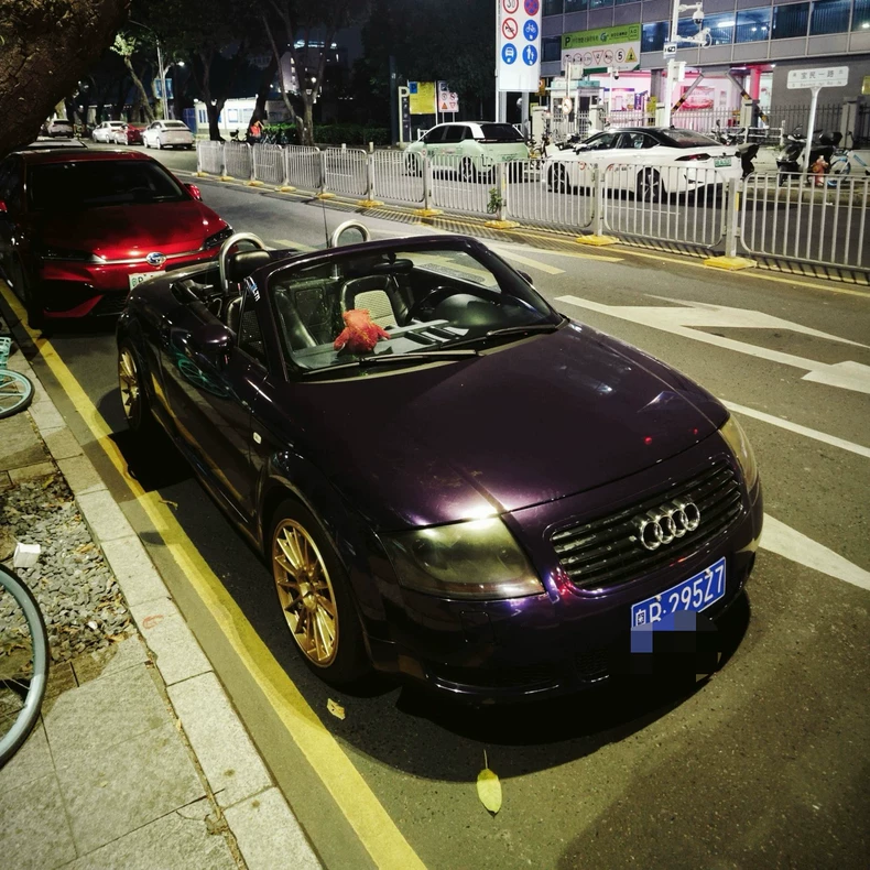晚上外观