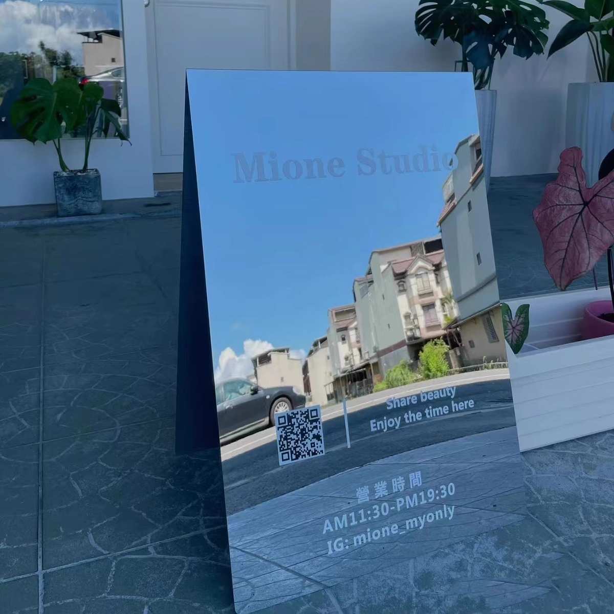 ins门口落地镜面招牌 服装店咖啡店迎宾广告牌提示牌不锈钢展示牌
