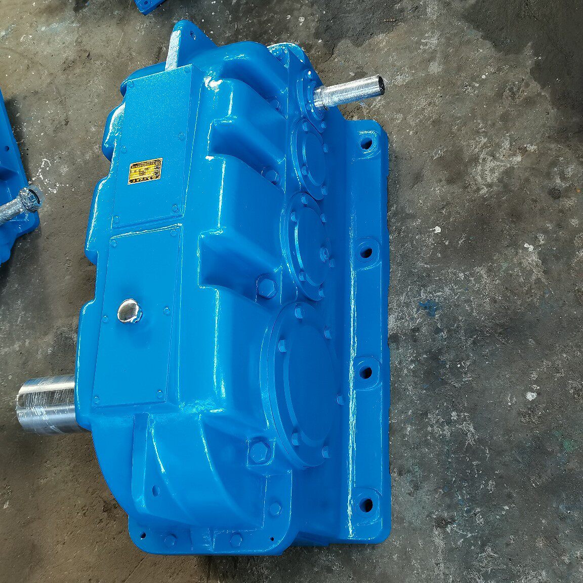 同轴式zsy355硬齿面减速机卧式低噪音泰兴减速机