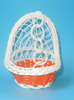 源头厂家玩具宠物猫吊篮塑胶料藤织小白兔子秋千挂篮现货供应