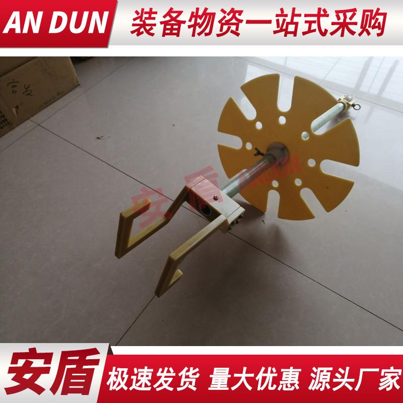 转盘式操作杆放置吊物架高压绝缘横担挂架1.2米电力检修杆悬挂架
