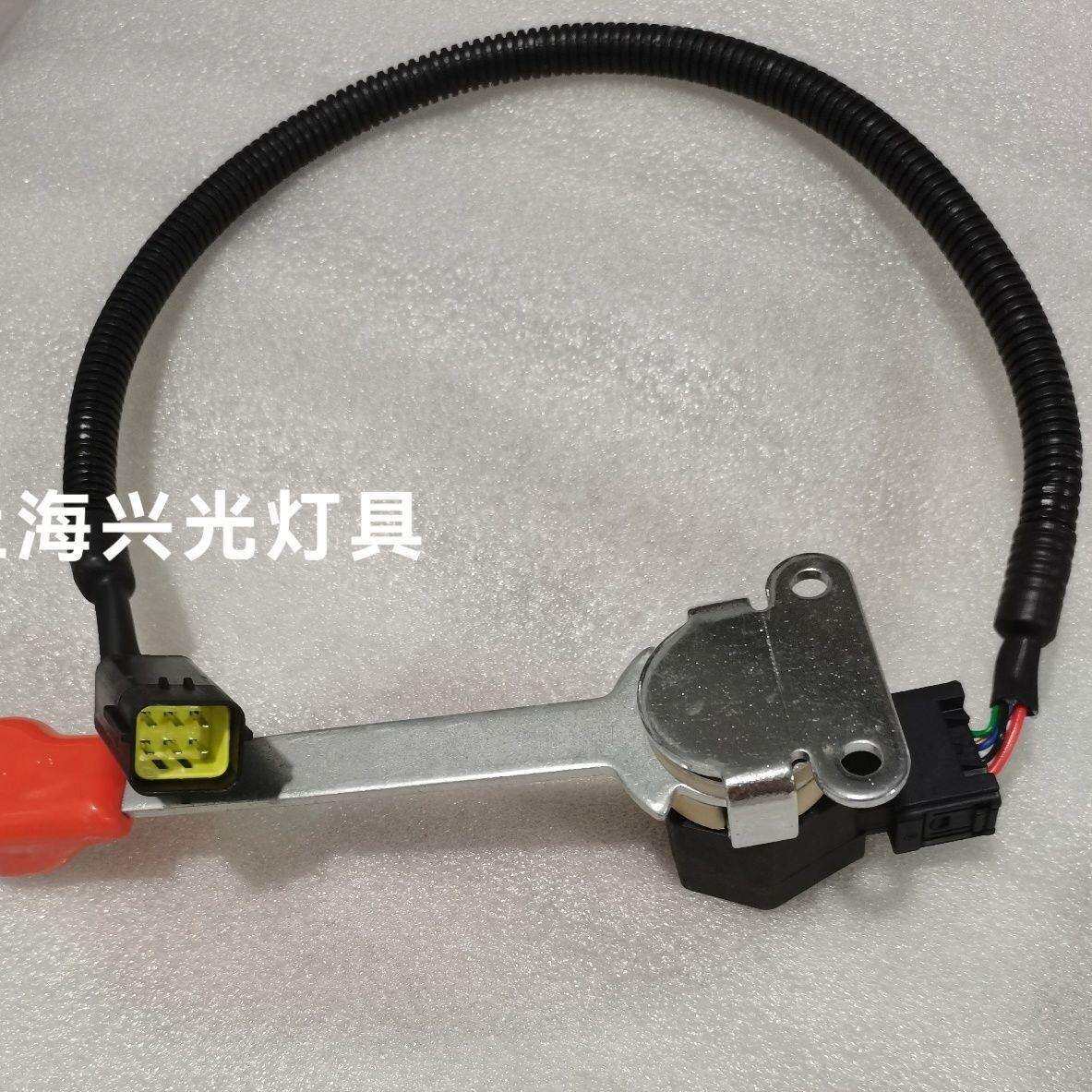 东风604常柴拖拉机发动机配件:电子手油门6线