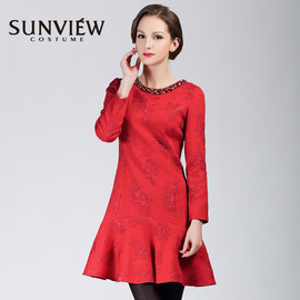 sunview尚约品牌冬季红色钉珠压褶修身荷叶摆礼服连衣裙女装