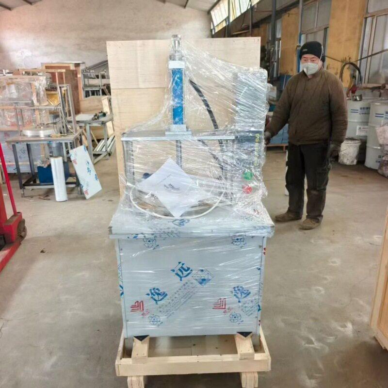 小型烙馍机卷饼机商用饼生产机器多功能耐用烤鸭饼机一次成型