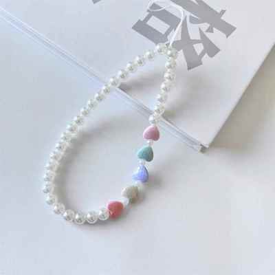 东南亚热销ins珍珠彩色爱心手机挂链条绳手机挂饰手绳短款防丟