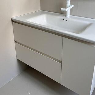 70CM奶油风简约现代浴室柜 含陶瓷一体盆与智能镜 实木多层E1级环