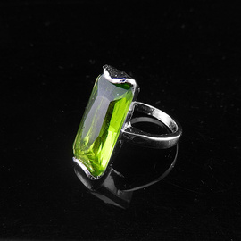 内径17mm翠绿透明锆石银色合金，冷淡风瑞丽仿钻石，戒指男女指环饰品