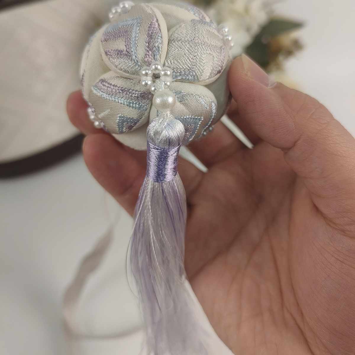 壮锦绣球壮族绣球广西非遗壮锦绣球