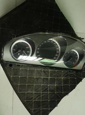 适用奔驰204C180C200C260C300汽车仪表音响主机2049007202