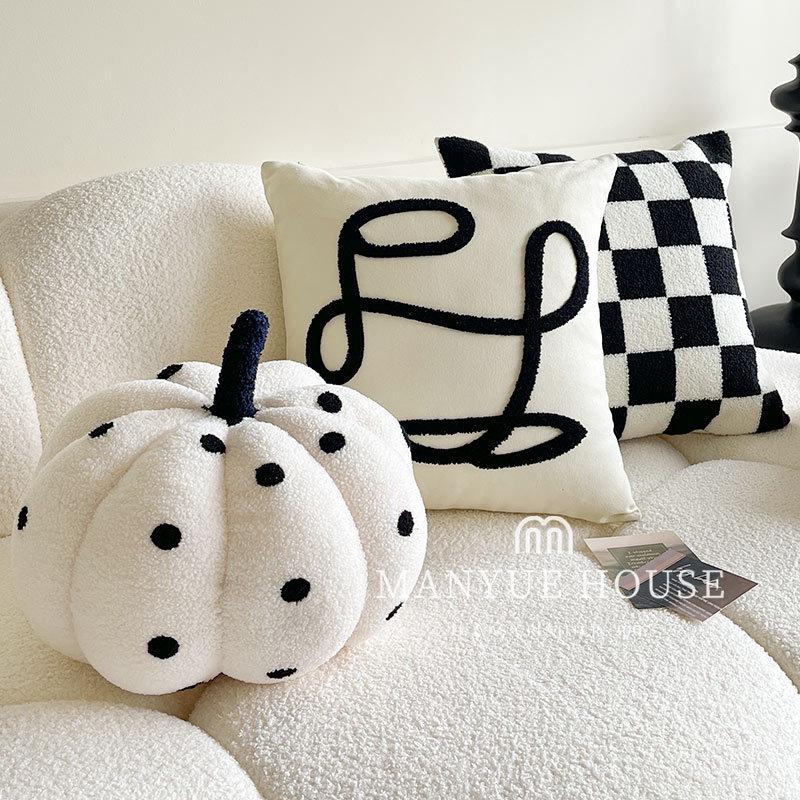 高档抱枕新款南瓜飘窗沙发抱枕ins风可爱轻奢民宿酒店格子枕套