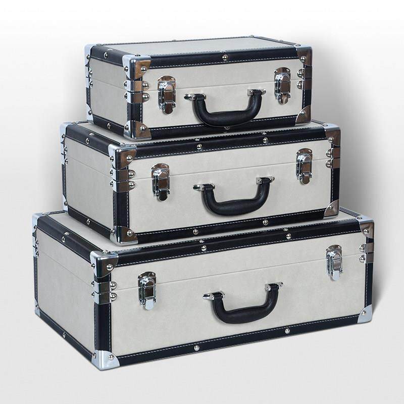 商店皮革黑色和白色边缘银五金收纳箱手提箱手提箱模型房衣帽间道