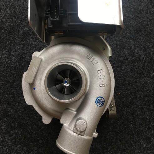 上汽大通2.5 796910-0004 GT17涡轮增压器