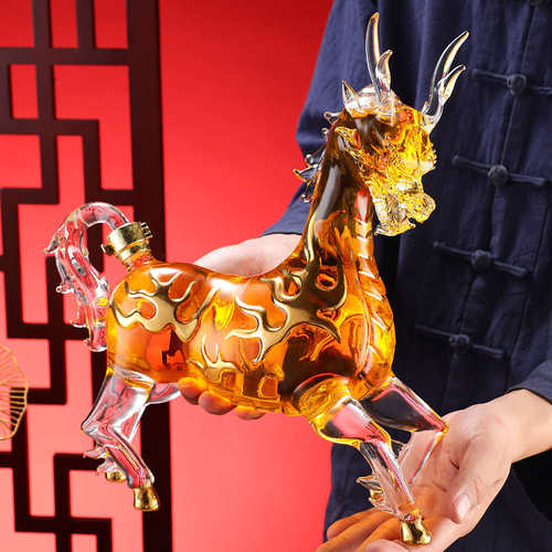 新款龙马精神高硼硅玻璃瓶新年送礼摆件家用分酒器龙马生肖泡酒瓶