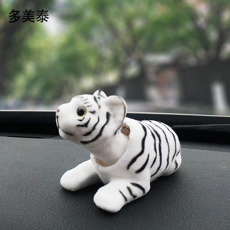 汽车摆件中控台车内装饰品树脂摇头狗动物多规格创意可爱车载摆件