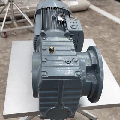 斜齿轮减速机GKAF57-19.34-3KW减速机质量可靠