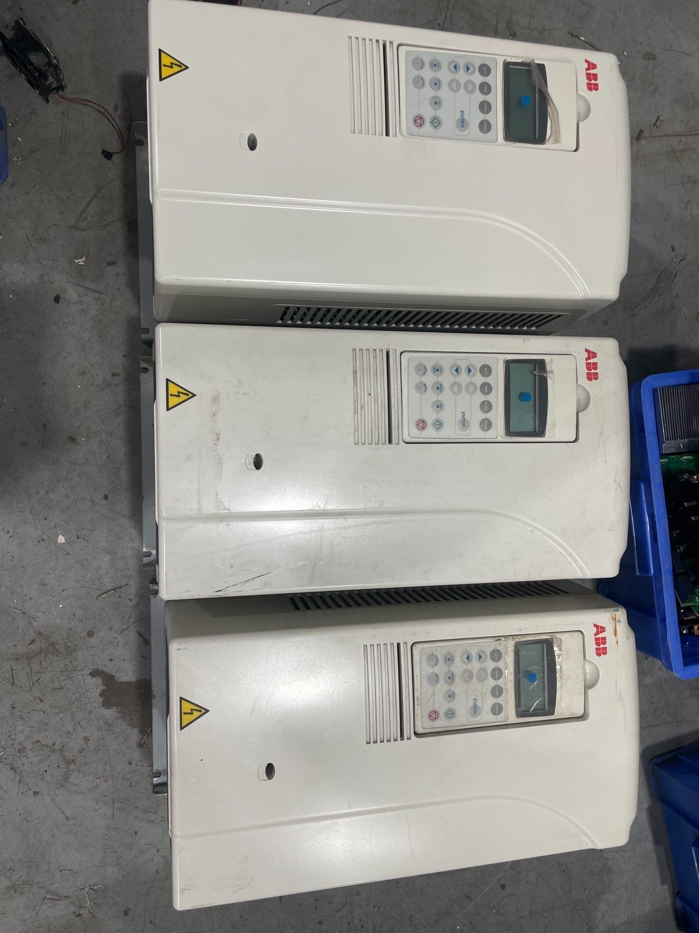 ABB 变频器ACS800-01-0030-3+P901 测