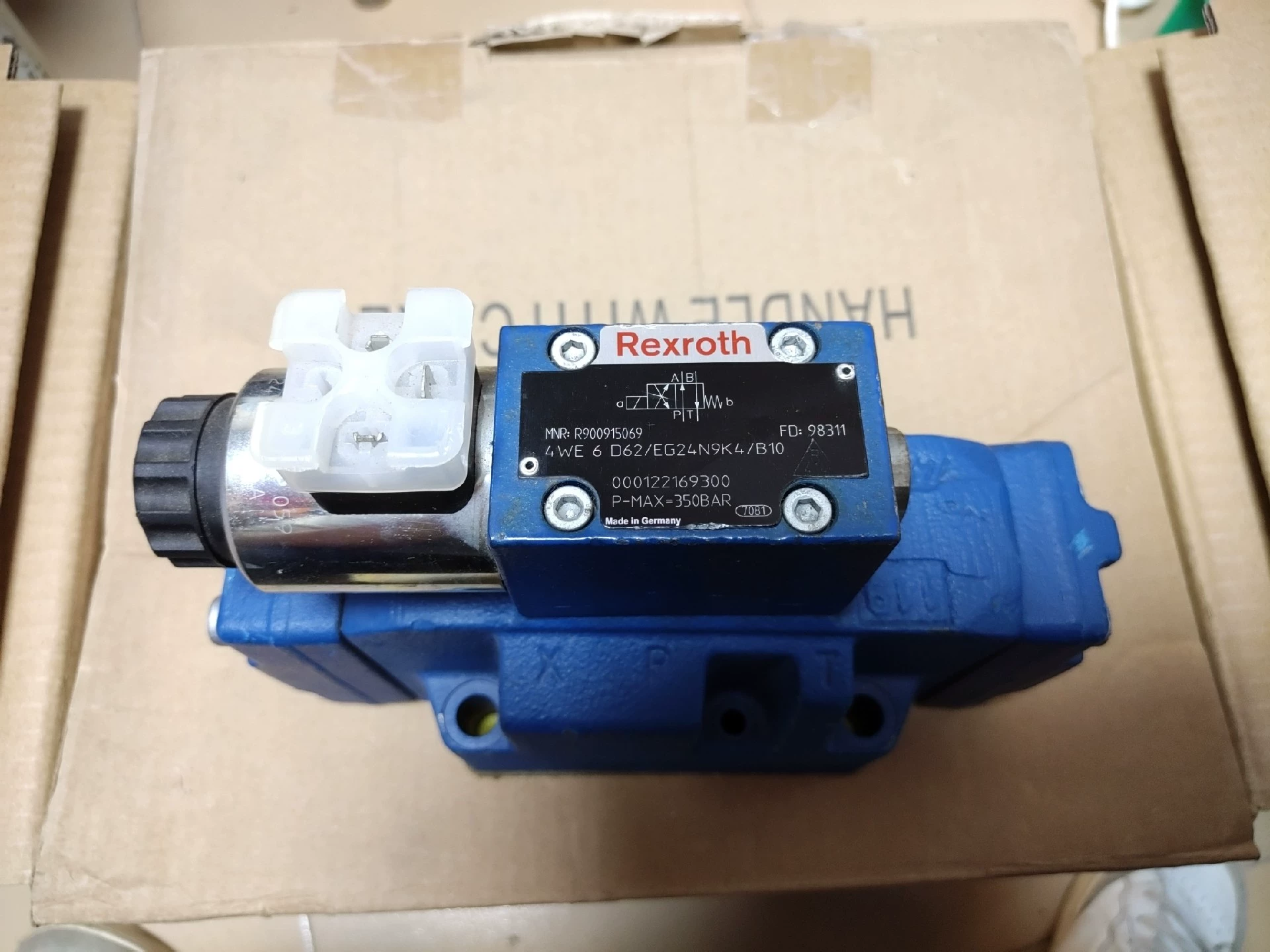 Электромагнитный клапан 4WE 6 D62/EG24N9K4/B10.