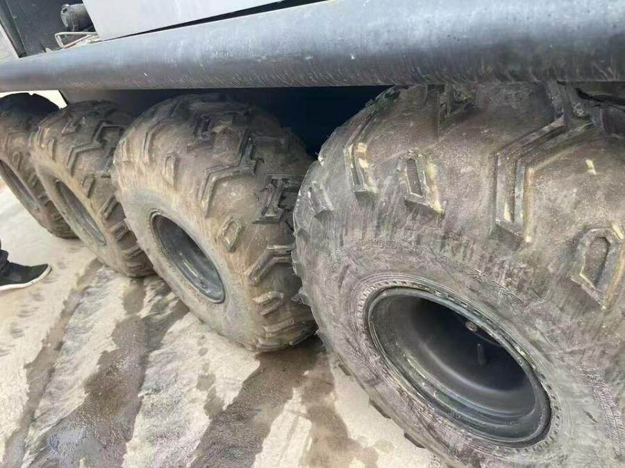 4月18日保定纯进口全地形8x8水陆两栖原地360度调头沼泽雪地山地水域上山下河无所不能网络拍卖公告