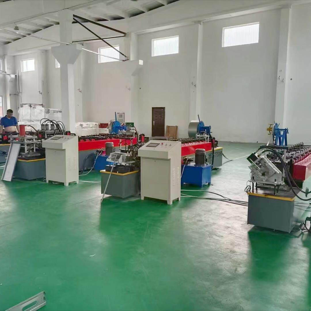 轻钢龙骨机械设备集成装修吊顶龙骨生产机器龙骨压瓦机