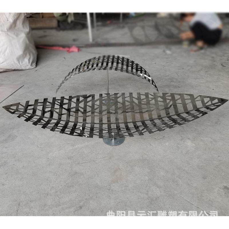不锈钢树叶雕塑金属镂空叶子园林小区景观售楼部镜面水景装饰摆件