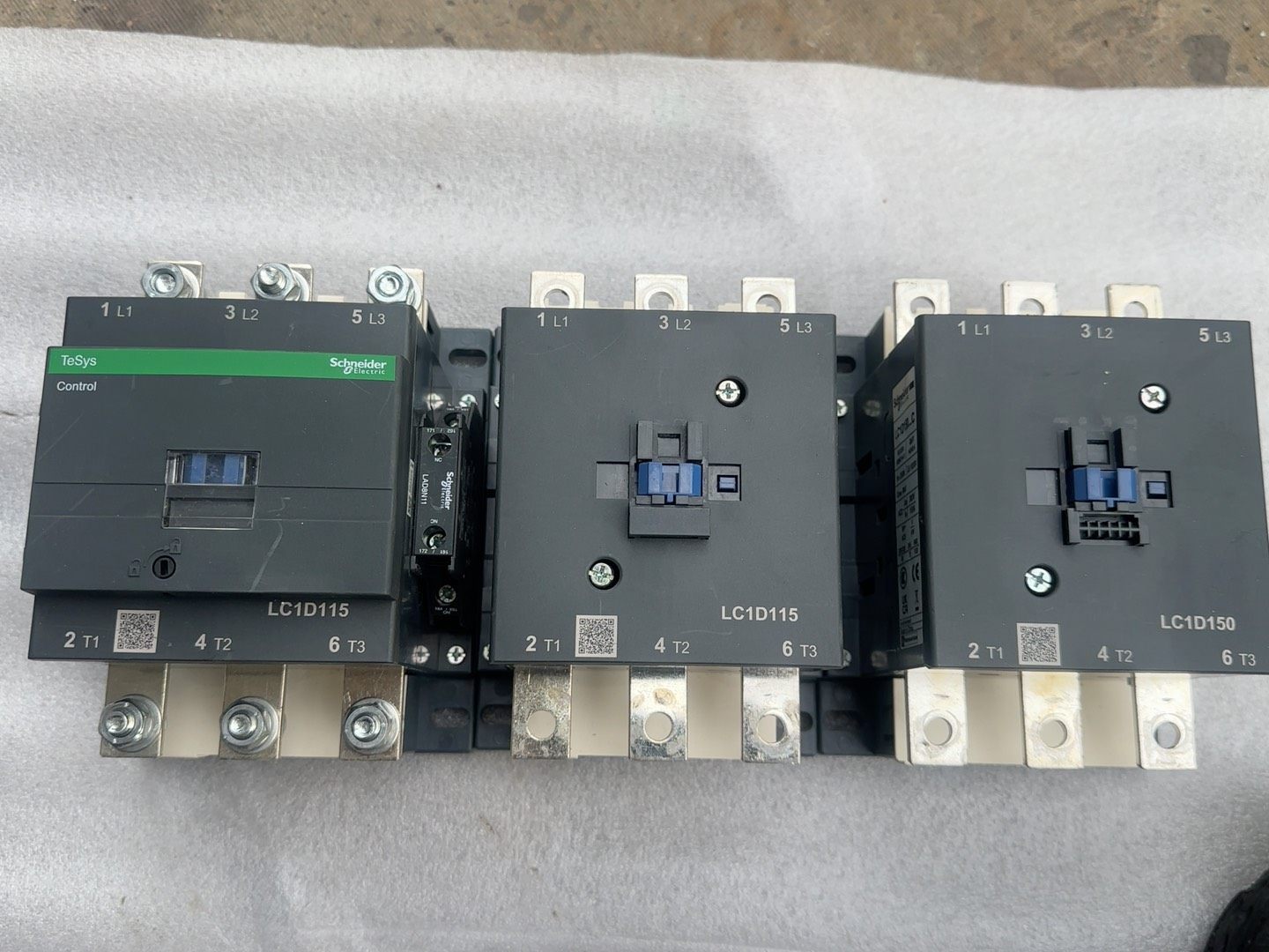 施耐德接触器LC1D系列 M7 线圈220V