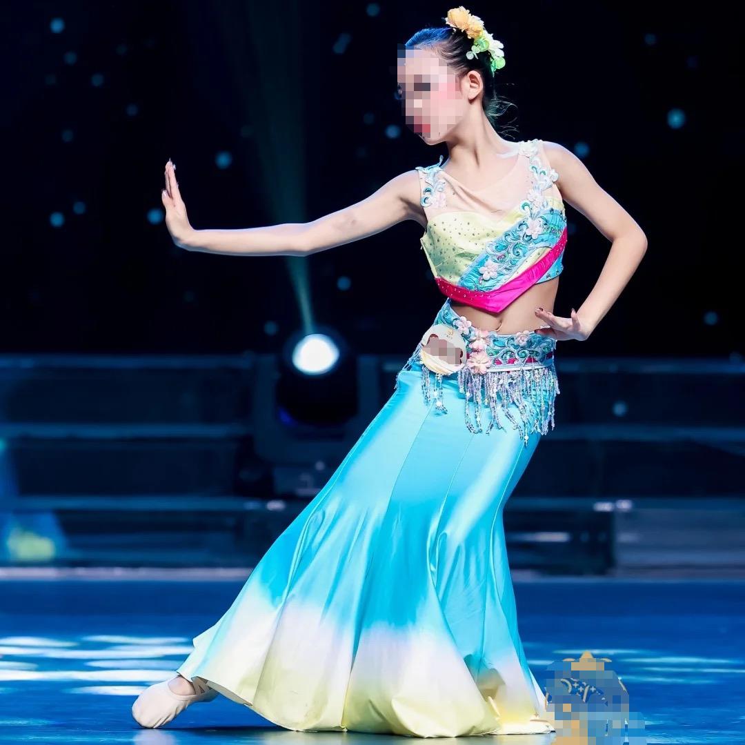 傣族舞蹈独舞春述同款演出服艺考剧目服装练功裙孔雀舞大摆练习裙