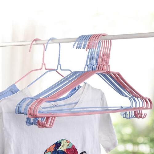 Wholesale clothes hangers, versatile for both wet and dry us