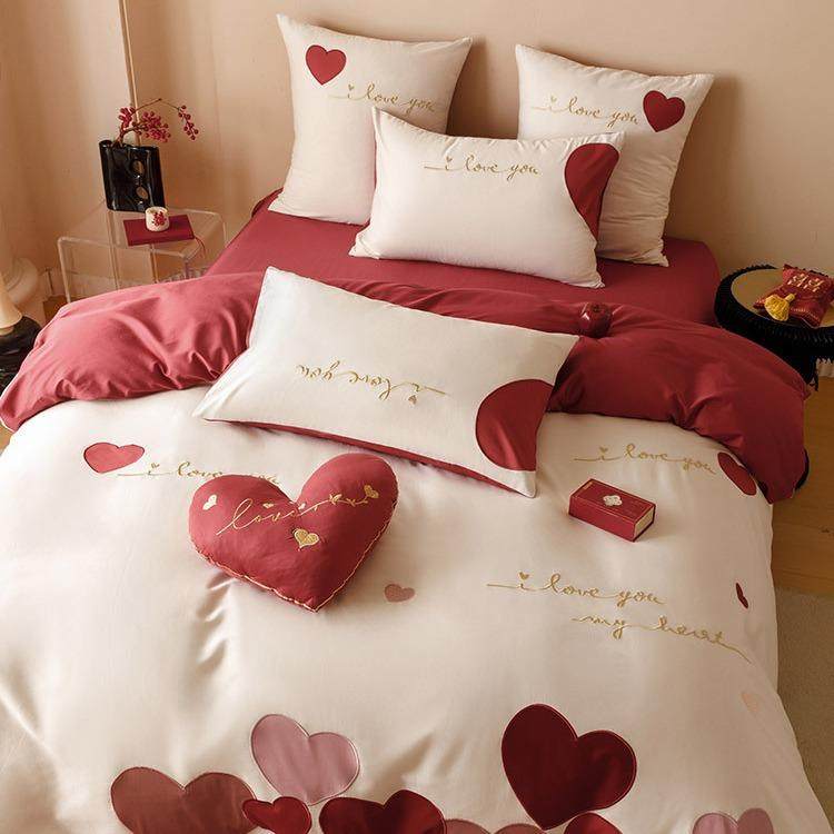 1韩式婚庆100S双股澳棉四件套撞色爱心贴布绣全棉结婚被套床上用
