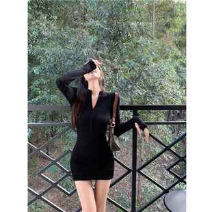 Long sleeved zipper semi high neck women's short skirt