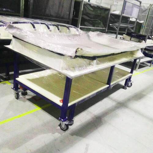 迪捷制作设备工装治具汽车顶棚工装