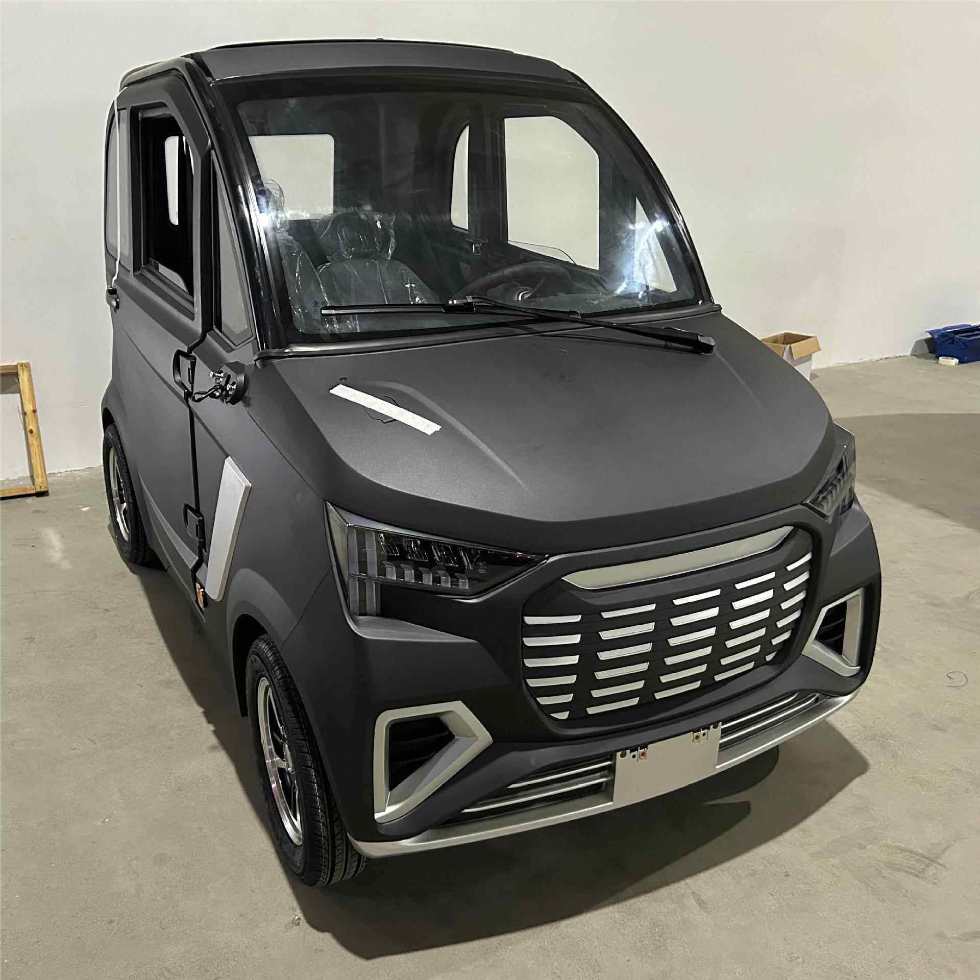新能源智能4座成人全封闭式四轮低速电动车老年代步车4000W