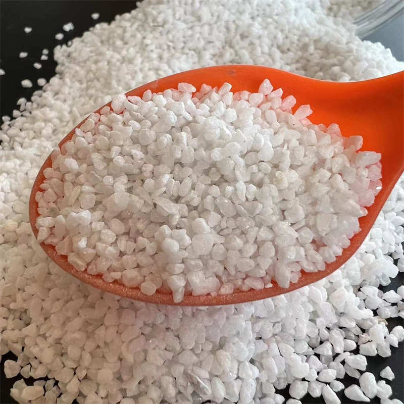 现货供应 草坪砂 白沙子 真石漆涂料球场草坪填充雪花白喷砂