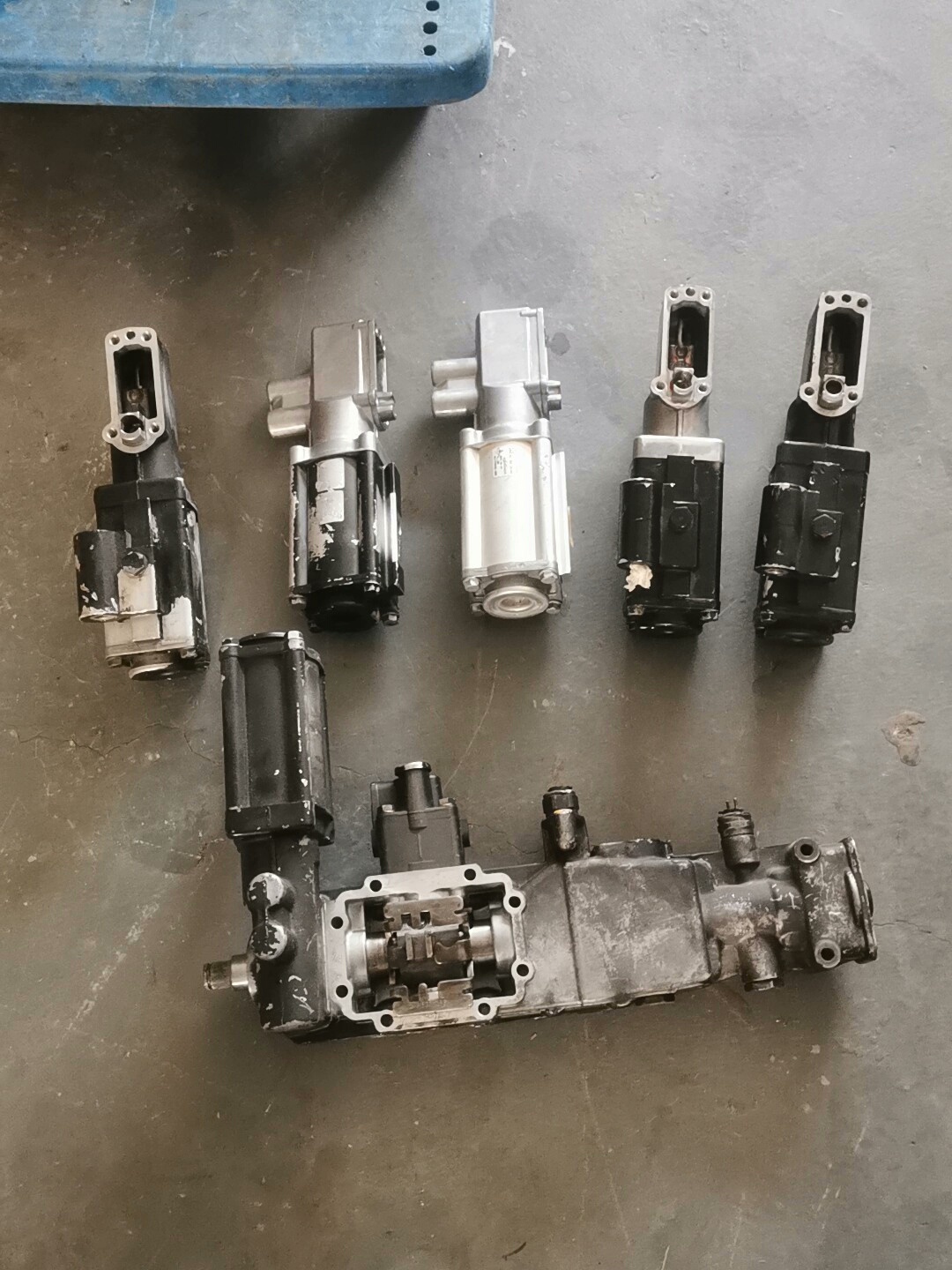 采埃孚变速箱换挡气缸，ZF变速箱换挡气缸，变速箱换挡气缸，Z