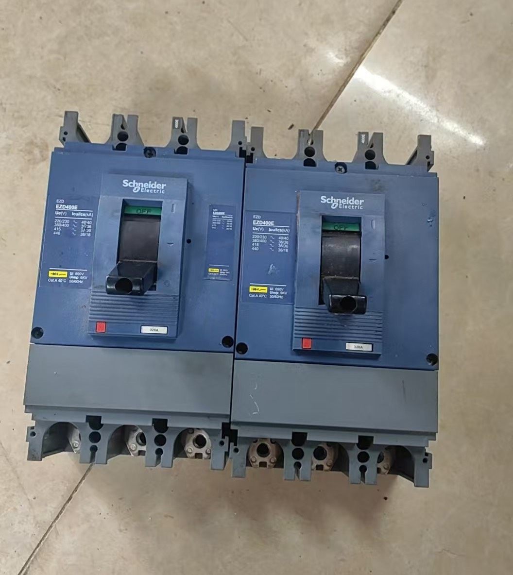 施耐德塑壳EZD 3P  320A，成色如图，一个350元