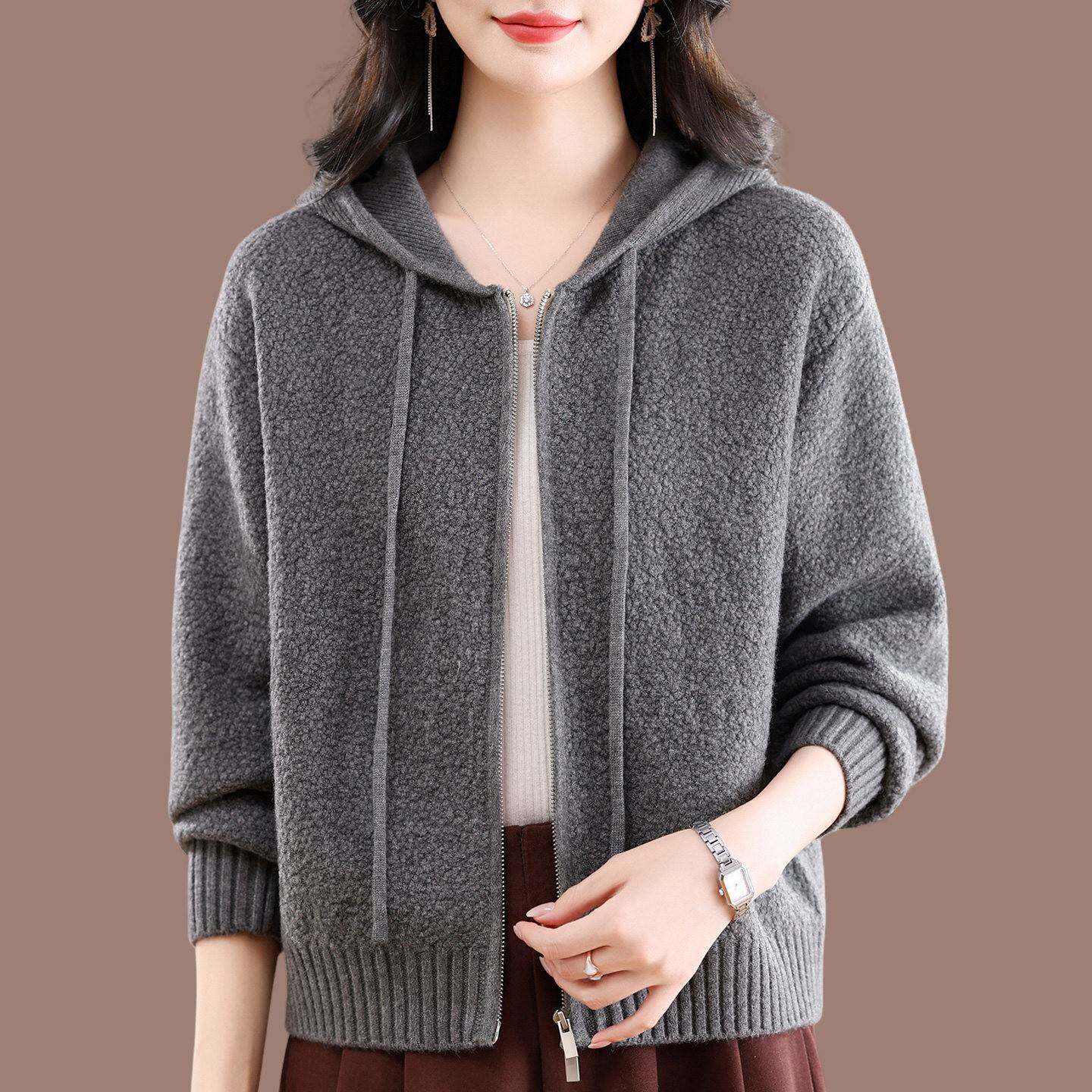 带帽羊毛衫女中年妈妈装双拉链毛衣外套新款宽松连帽针织开衫外搭