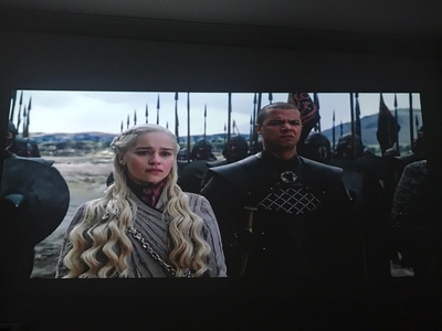 大家觉得坚果投影仪怎么样，来谈谈大家看法？