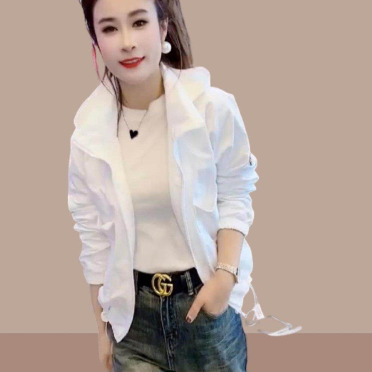 日系2025秋季新款女士小个子白色夹克衣短款显瘦连帽冲锋衣外套女