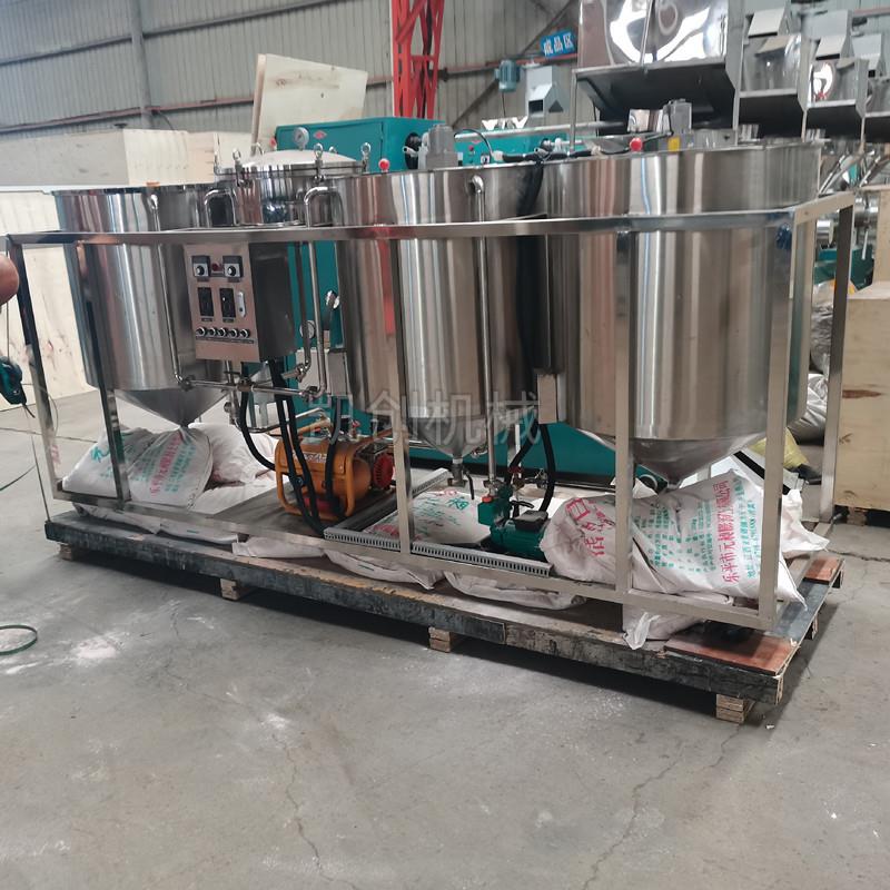 油坊用花生葵花籽油精炼机 小型脱胶脱酸食用油精炼机 中型炼油机