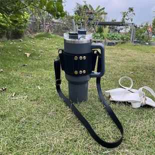 现货stanley皮革杯套30 40oz冰霸杯大容量皮套多功能斜挎肩带杯套