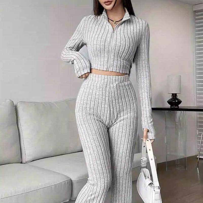 拉炼短款上衣高腰喇叭裤套装 Short Top High Waist Pants Set