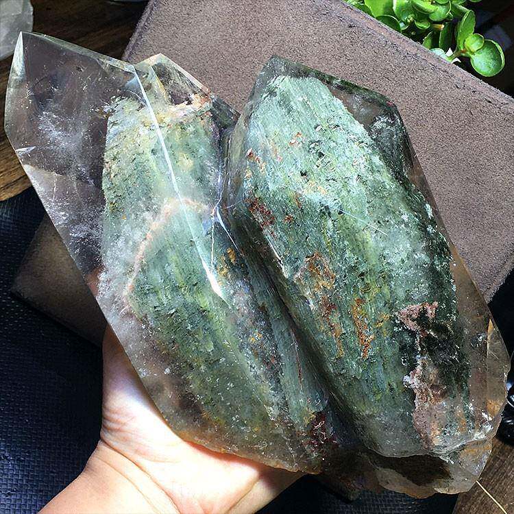 天然水晶绿幽灵彩幽灵六棱原石柱墨绿色多头千层金字塔玄关大摆件