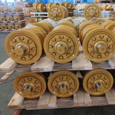 旋挖钻机XR240E四轮一带支重轮承重轮全车配件