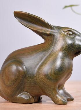绿色檀香实木雕刻兔子饰品原木兔子檀香红木处理件生肖兔子家居装