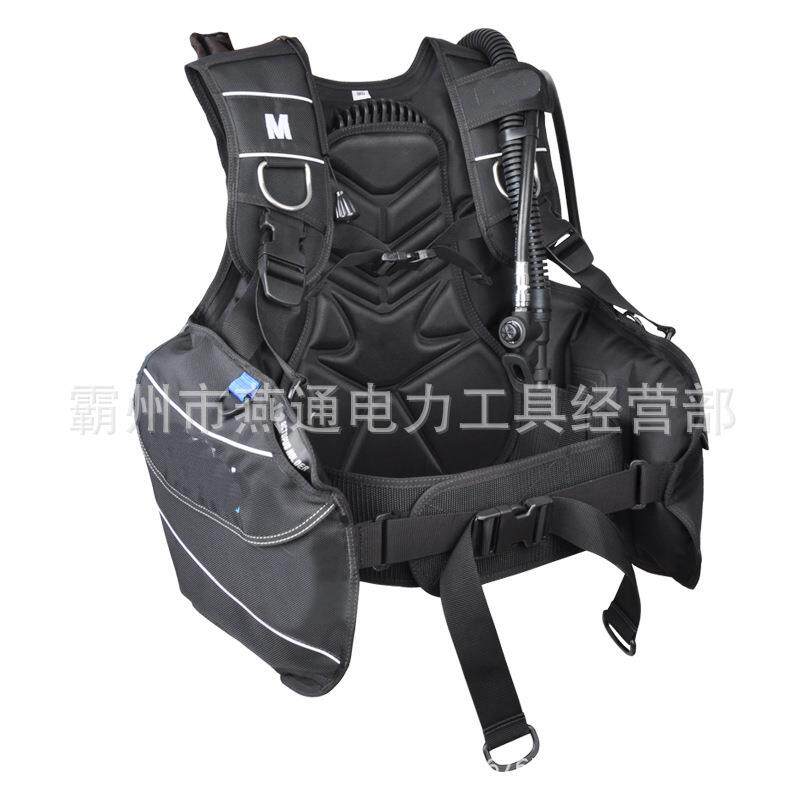 YD01黑灰色浮力调整装置潜水浮力调整背心成人水肺充气马甲