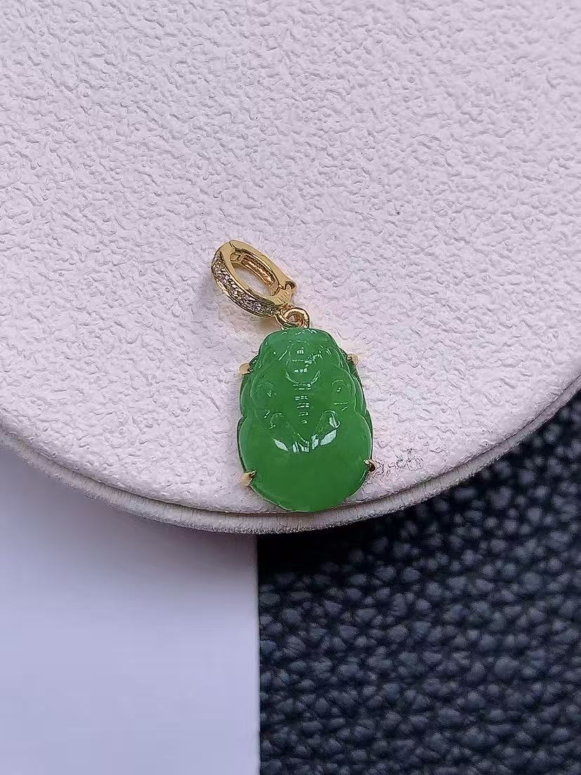 天然真品翡翠正品 水润细腻气质18k金镶嵌冰阳绿满阳色貔貅吊坠