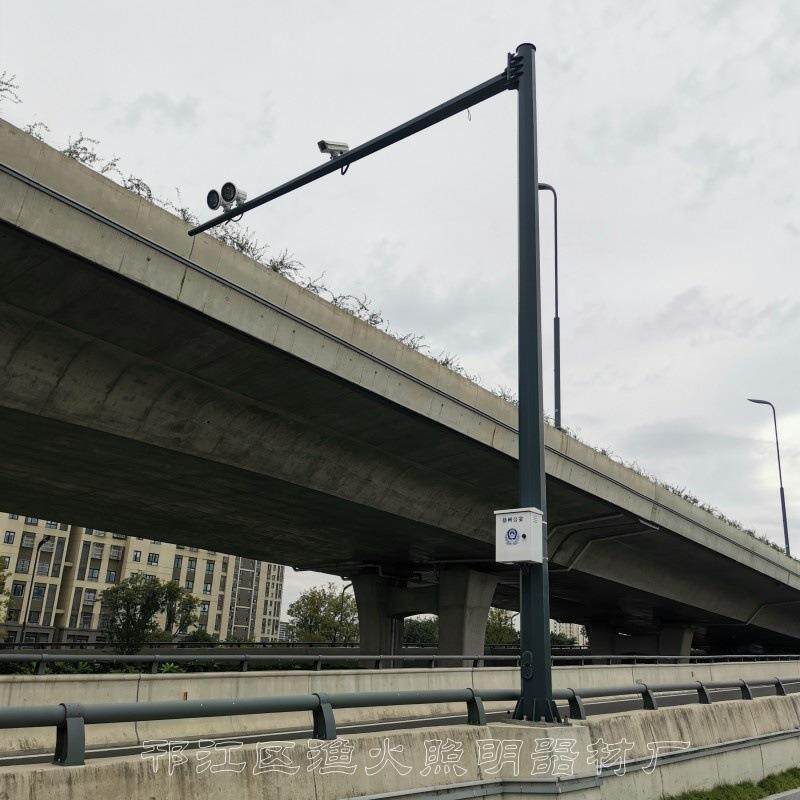 八棱杆是什么意思？热浸镀锌八棱杆又是怎么回事？八棱杆厂家解答