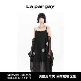 lapargay纳帕佳2024夏季女装，黑色裙子印花压褶吊带无袖连衣裙