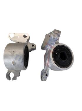 CRV-17款前下臂 大胶套总成 燃油版 铝 原厂芯 L 51396-TLA-A01